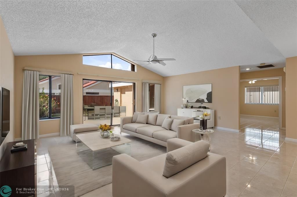 Recently Sold: $624,975 (3 beds, 2 baths, 1731 Square Feet)