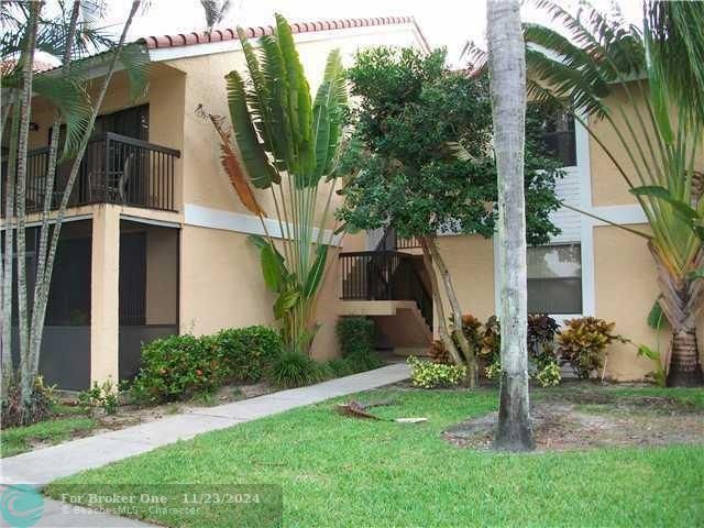 En Venta: $275,000 (2 camas, 2 baños, 1106 Pies cuadrados)