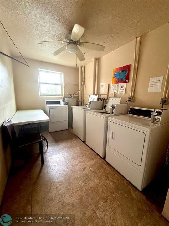 For Sale: $184,900 (1 beds, 1 baths, 730 Square Feet)