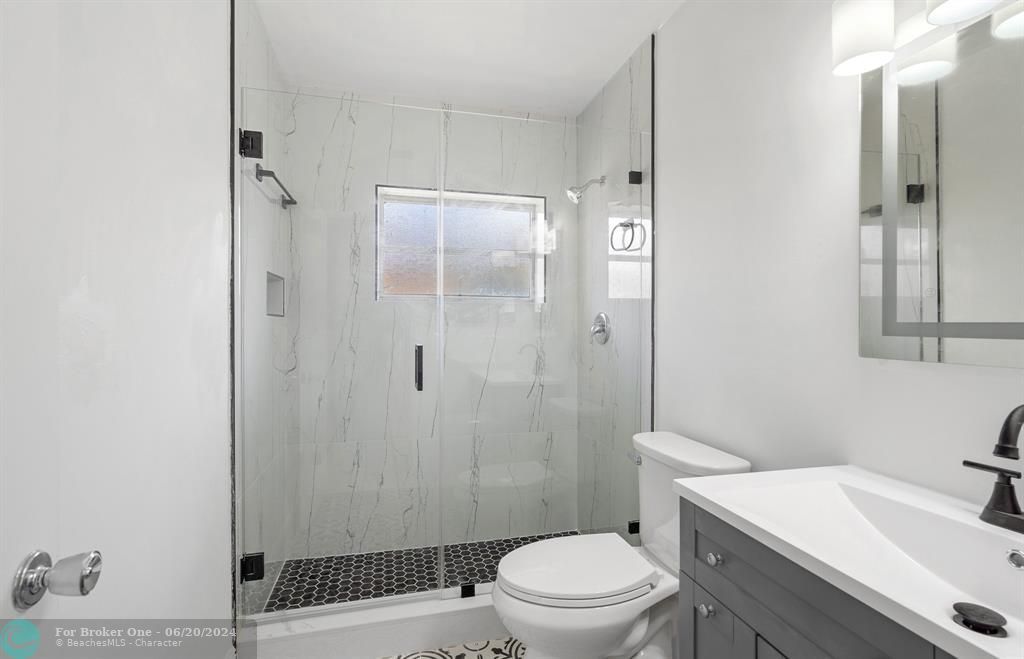 For Sale: $449,000 (3 beds, 2 baths, 1587 Square Feet)