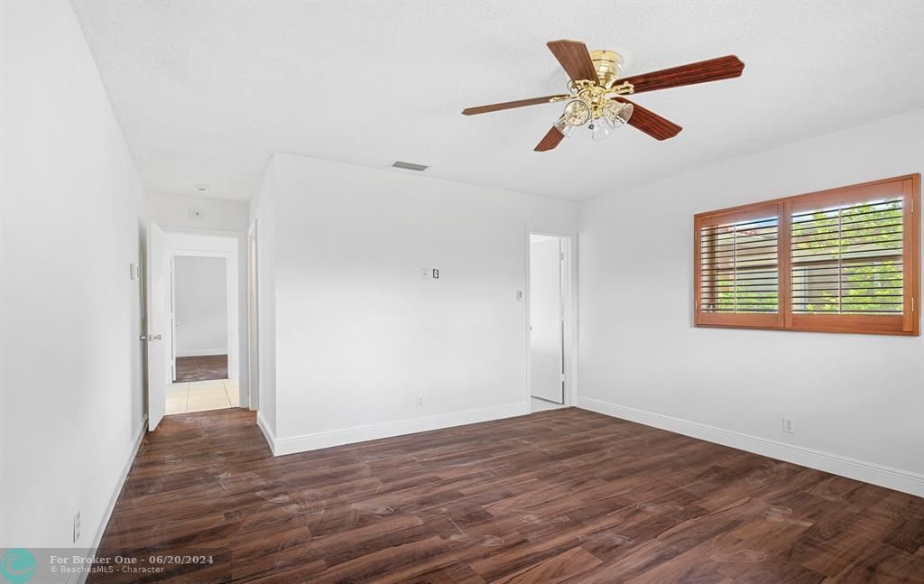 Active With Contract: $449,000 (3 beds, 2 baths, 1587 Square Feet)