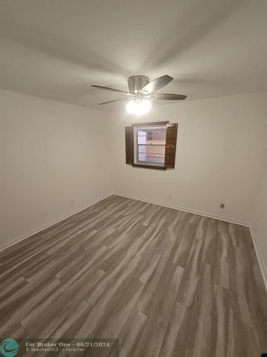 For Sale: $279,000 (2 beds, 2 baths, 1130 Square Feet)