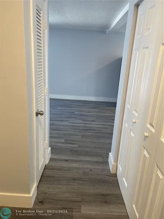 Active With Contract: $2,195 (2 beds, 2 baths, 0 Square Feet)