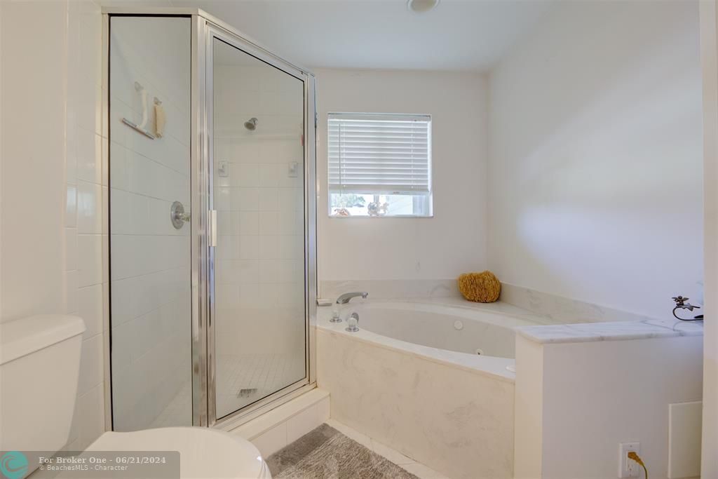 待售: $687,000 (3 贝兹, 2 浴室, 1912 平方英尺)