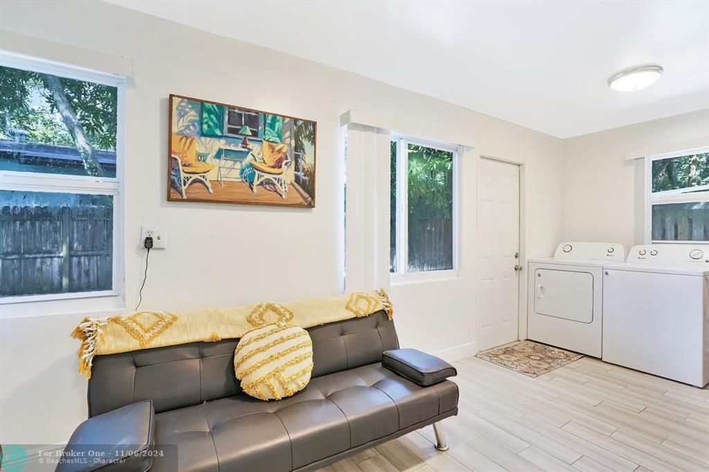 Active With Contract: $775,000 (0 beds, 0 baths, 2500 Square Feet)