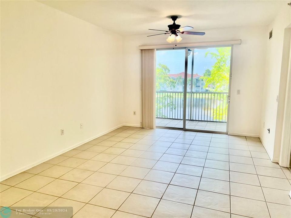 For Sale: $207,500 (2 beds, 2 baths, 1234 Square Feet)