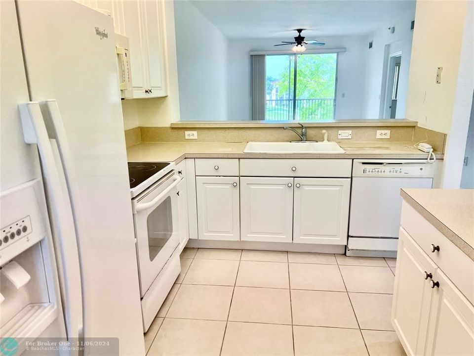 For Sale: $207,500 (2 beds, 2 baths, 1234 Square Feet)