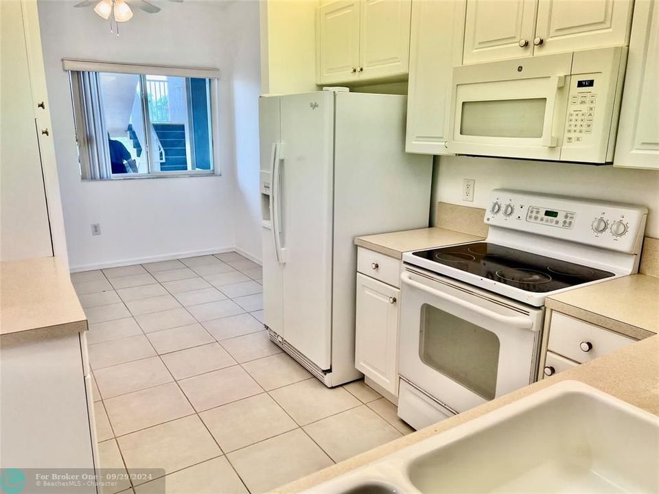 For Sale: $207,500 (2 beds, 2 baths, 1234 Square Feet)