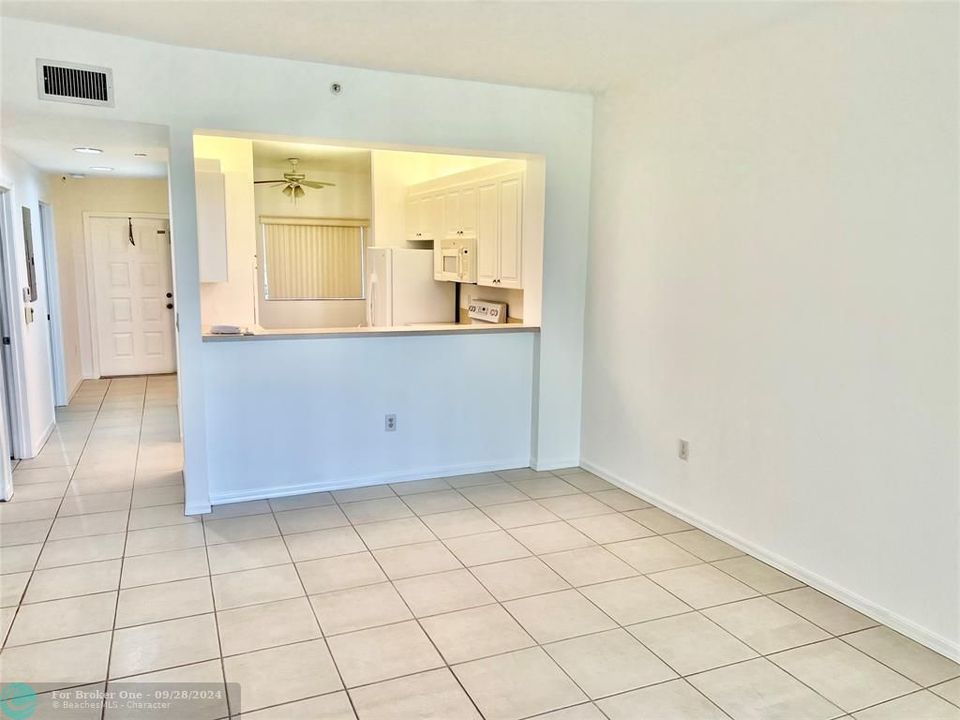 For Sale: $207,500 (2 beds, 2 baths, 1234 Square Feet)