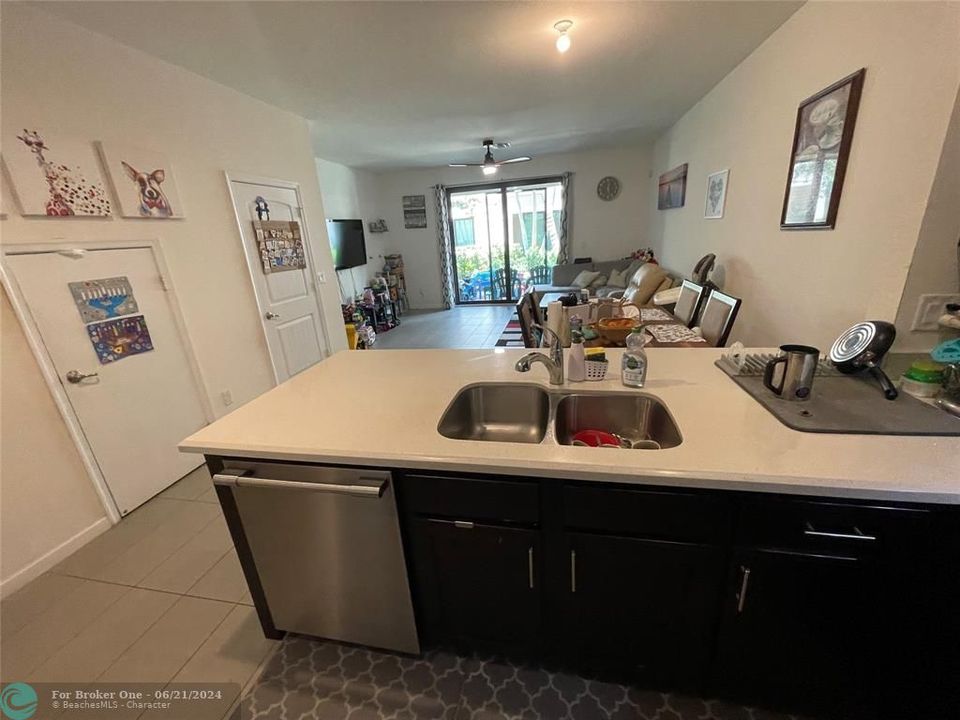 For Rent: $3,300 (3 beds, 2 baths, 1349 Square Feet)