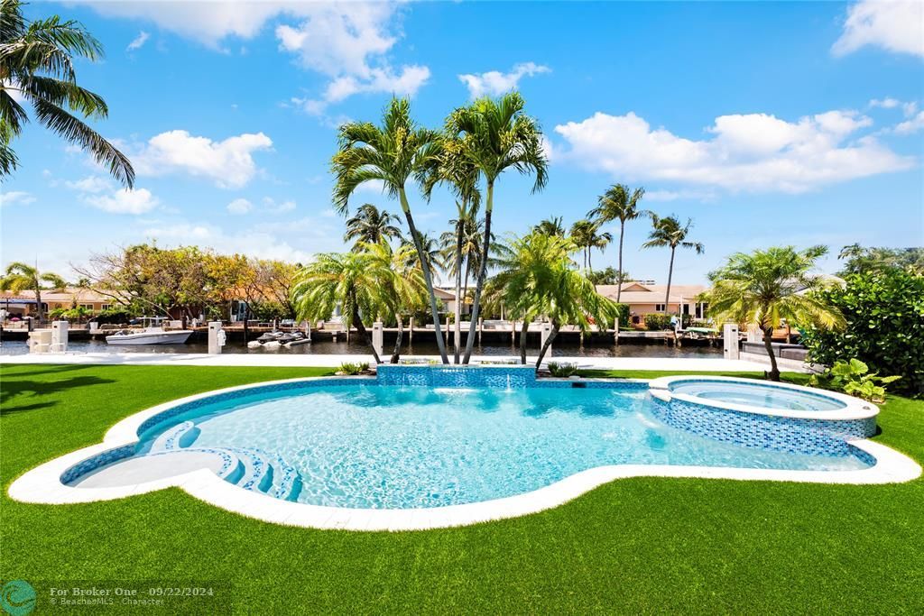 Active With Contract: $4,995,000 (5 beds, 4 baths, 4375 Square Feet)