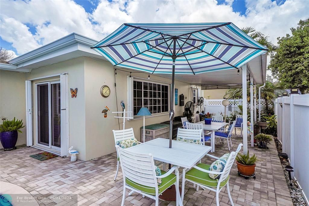 For Sale: $649,900 (3 beds, 2 baths, 1431 Square Feet)