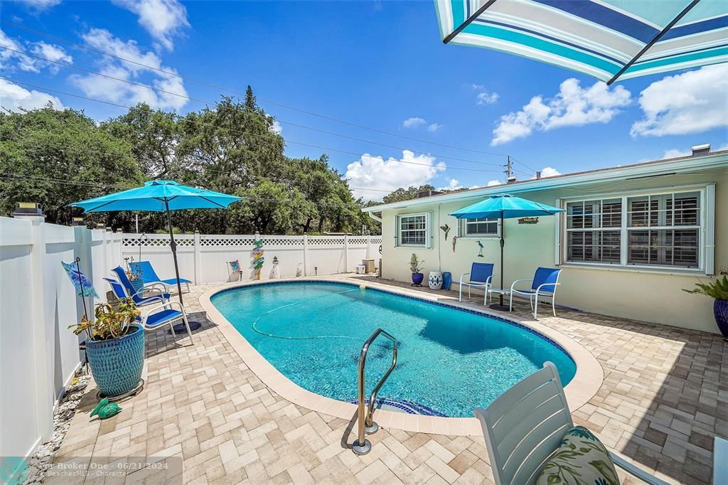 For Sale: $649,900 (3 beds, 2 baths, 1431 Square Feet)