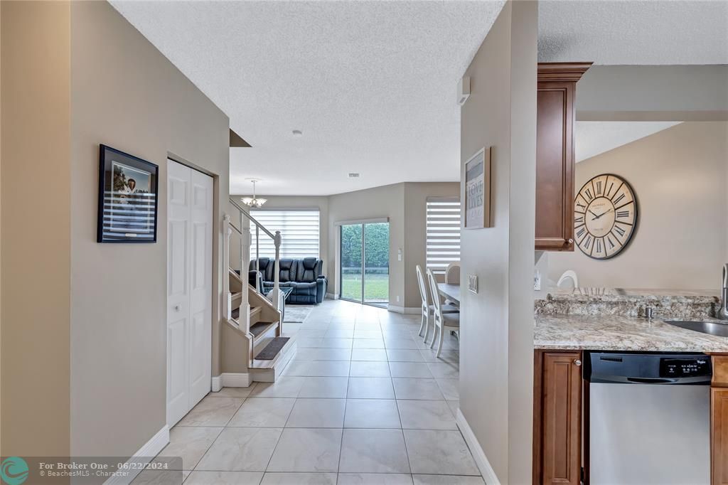 Active With Contract: $500,000 (4 beds, 2 baths, 1798 Square Feet)