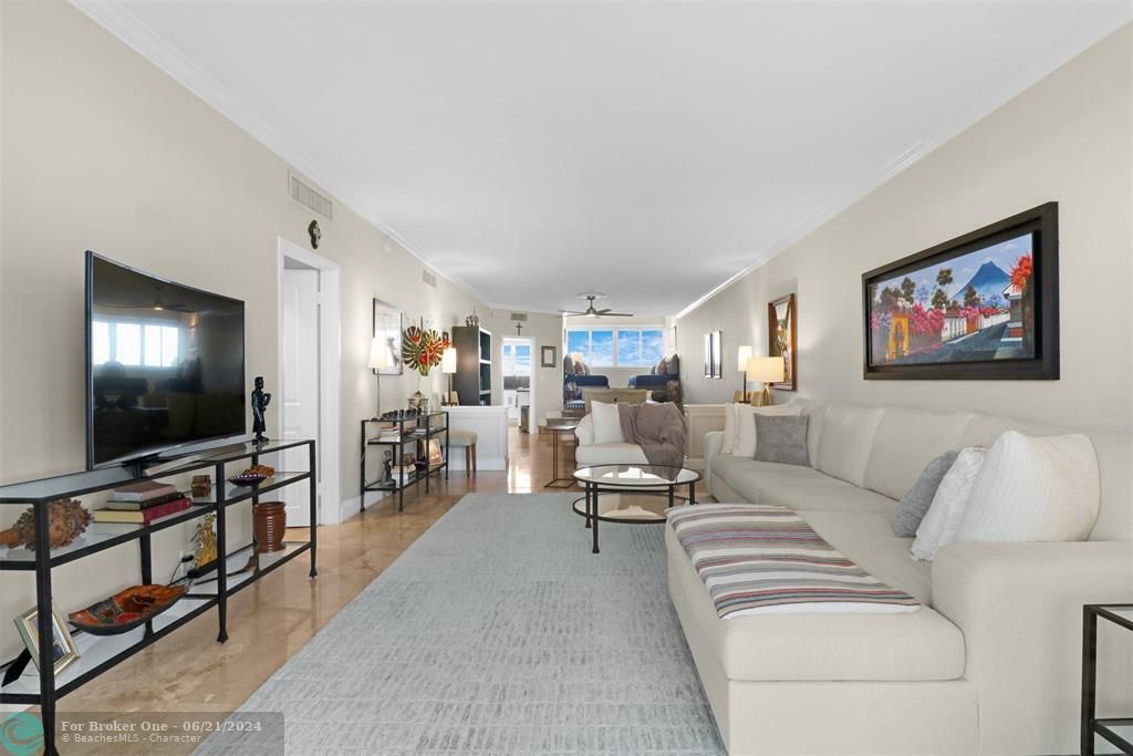 For Sale: $550,000 (2 beds, 2 baths, 1578 Square Feet)