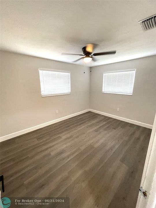 For Rent: $3,200 (3 beds, 2 baths, 1261 Square Feet)