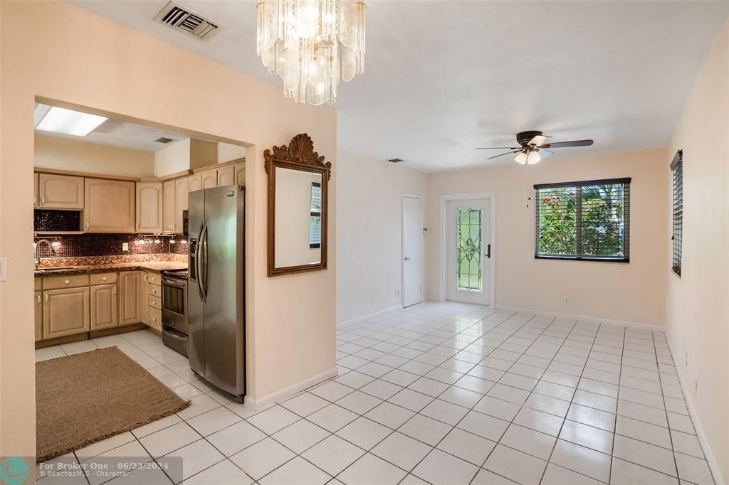 For Sale: $656,500 (4 beds, 2 baths, 1418 Square Feet)