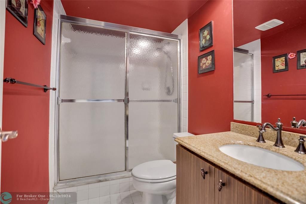 待售: $259,000 (2 贝兹, 2 浴室, 1260 平方英尺)