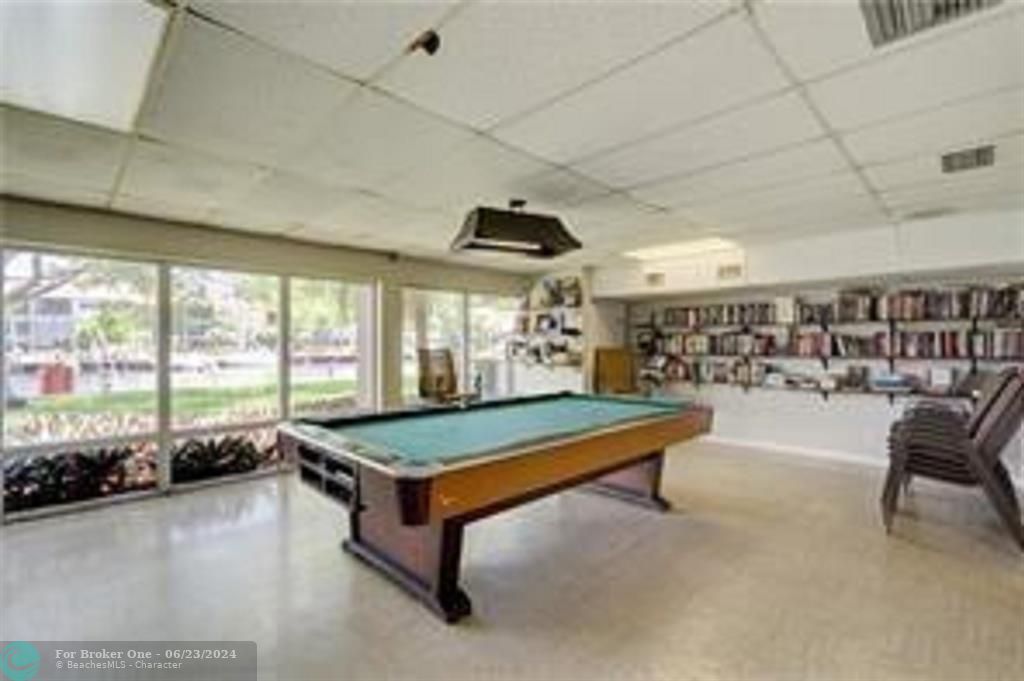 Active With Contract: $260,000 (2 beds, 2 baths, 1210 Square Feet)