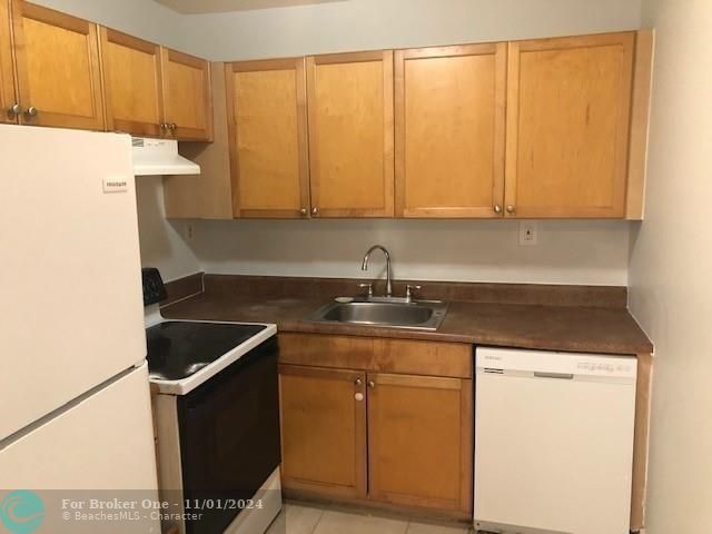 Recently Rented: $2,000 (2 beds, 2 baths, 0 Square Feet)