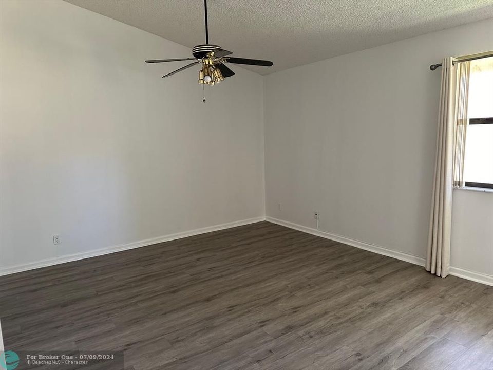 For Rent: $2,200 (2 beds, 2 baths, 1150 Square Feet)