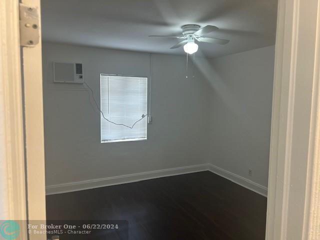 For Sale: $1,375 (1 beds, 1 baths, 1879 Square Feet)