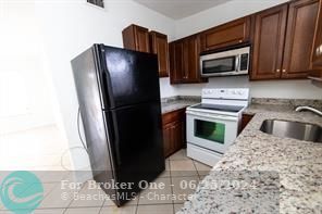 For Rent: $3,150 (4 beds, 2 baths, 1112 Square Feet)