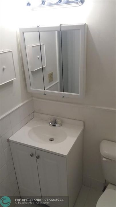 For Rent: $1,500 (1 beds, 1 baths, 619 Square Feet)