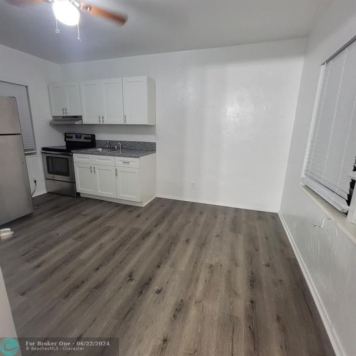 For Rent: $1,450 (0 beds, 1 baths, 400 Square Feet)