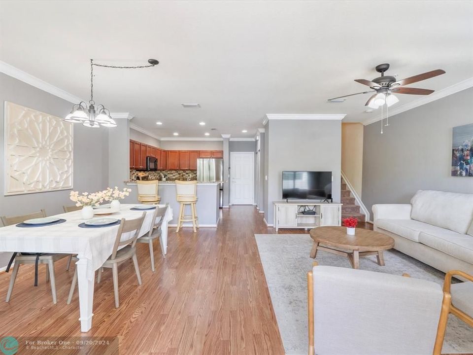 Recently Sold: $490,000 (3 beds, 2 baths, 1768 Square Feet)