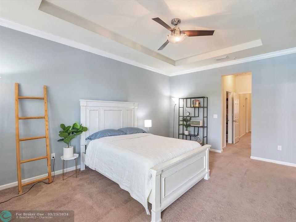 Recently Sold: $490,000 (3 beds, 2 baths, 1768 Square Feet)