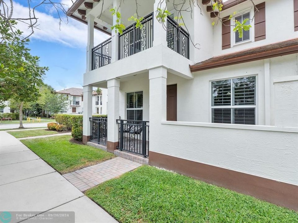 Recently Sold: $490,000 (3 beds, 2 baths, 1768 Square Feet)