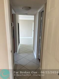 For Rent: $1,650 (1 beds, 1 baths, 779 Square Feet)