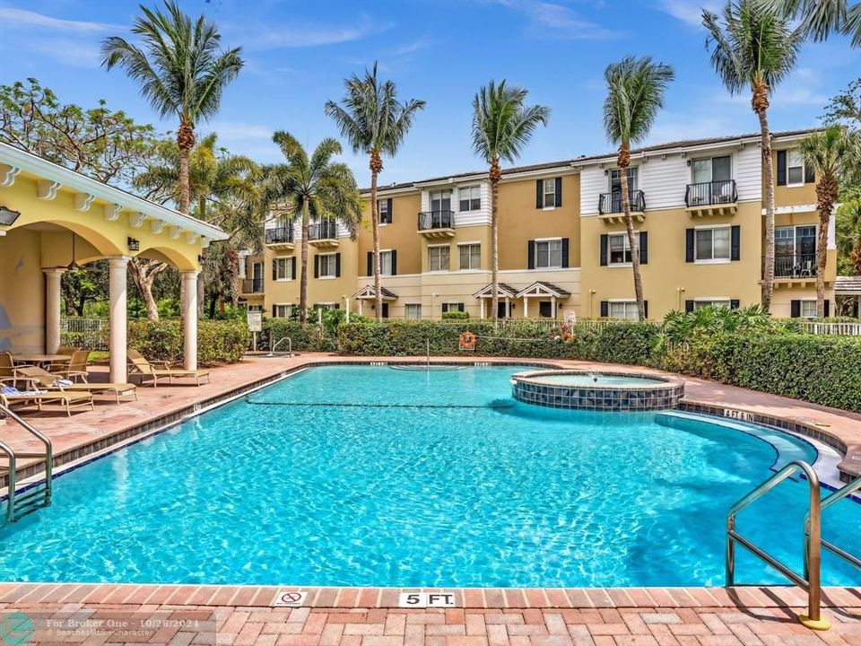 Active With Contract: $3,850 (3 beds, 3 baths, 2334 Square Feet)