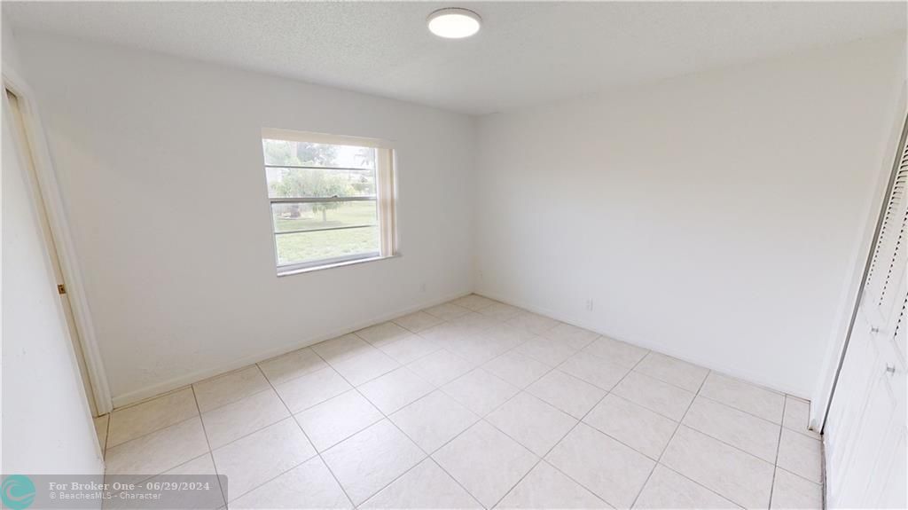 For Rent: $3,100 (3 beds, 2 baths, 1113 Square Feet)