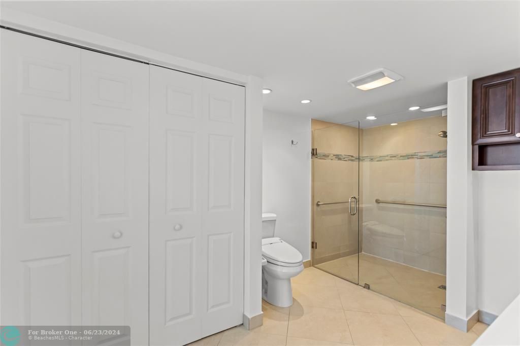 出租: $4,500 (2 贝兹, 2 浴室, 1499 平方英尺)