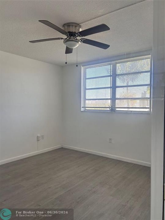 For Rent: $1,800 (1 beds, 1 baths, 763 Square Feet)
