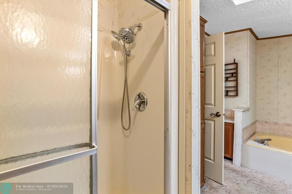 待售: $168,500 (2 贝兹, 2 浴室, 1428 平方英尺)