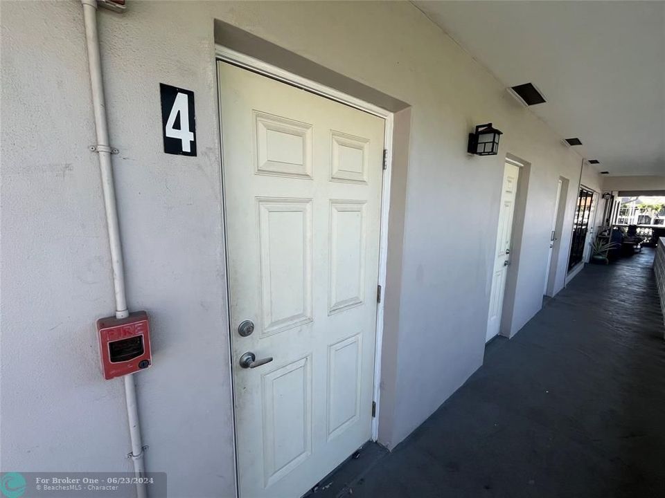 For Sale: $1,995 (1 beds, 1 baths, 12201 Square Feet)