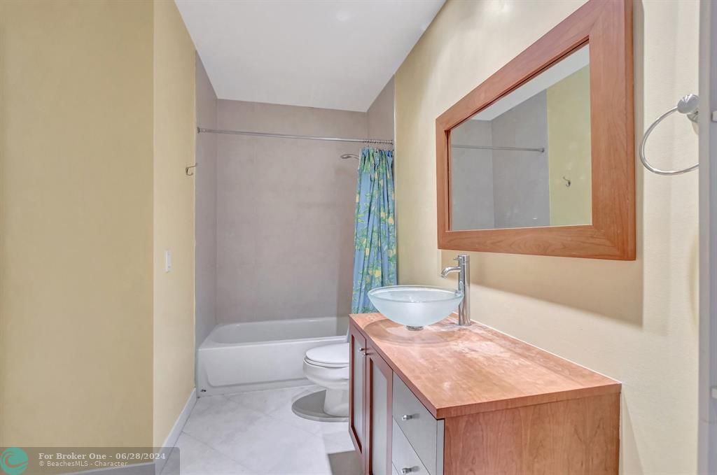 待售: $375,000 (3 贝兹, 2 浴室, 1617 平方英尺)