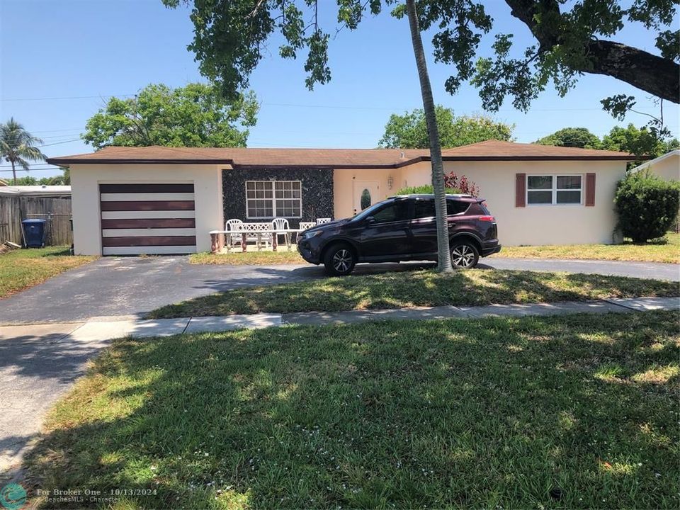 For Sale: $489,900 (3 beds, 2 baths, 1845 Square Feet)