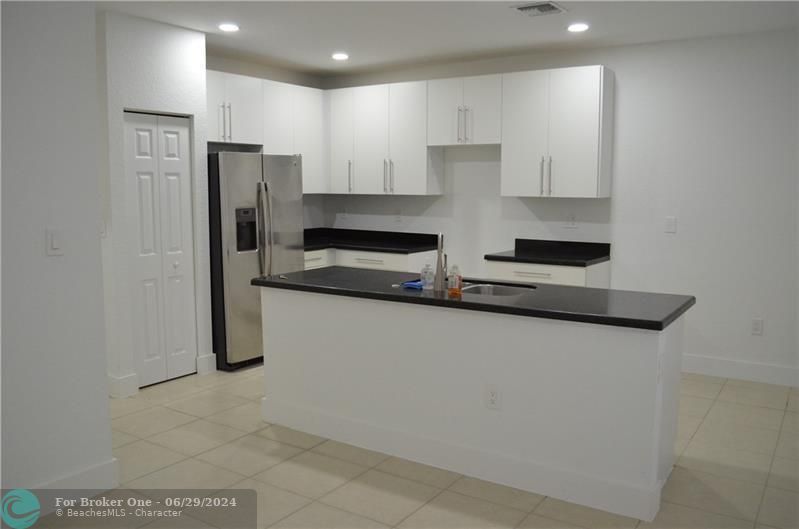 Active With Contract: $3,500 (4 beds, 2 baths, 2138 Square Feet)