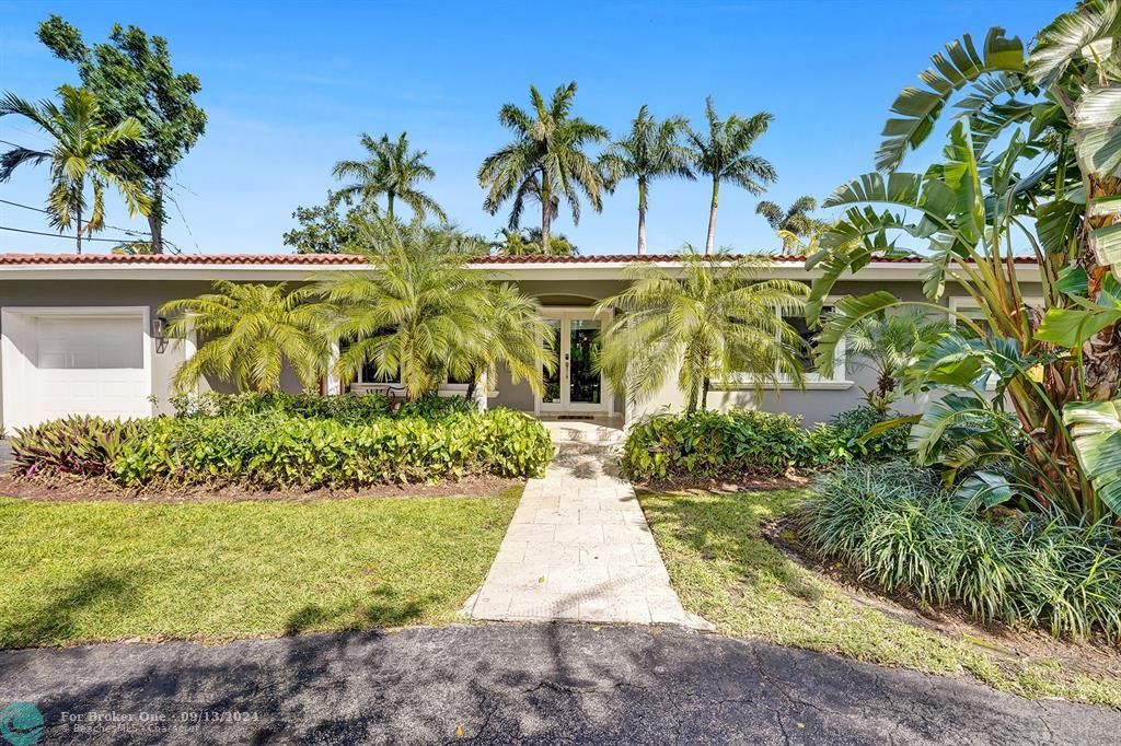 Recently Sold: $1,299,000 (3 beds, 2 baths, 1775 Square Feet)