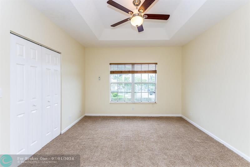 Active With Contract: $2,600 (3 beds, 2 baths, 1332 Square Feet)