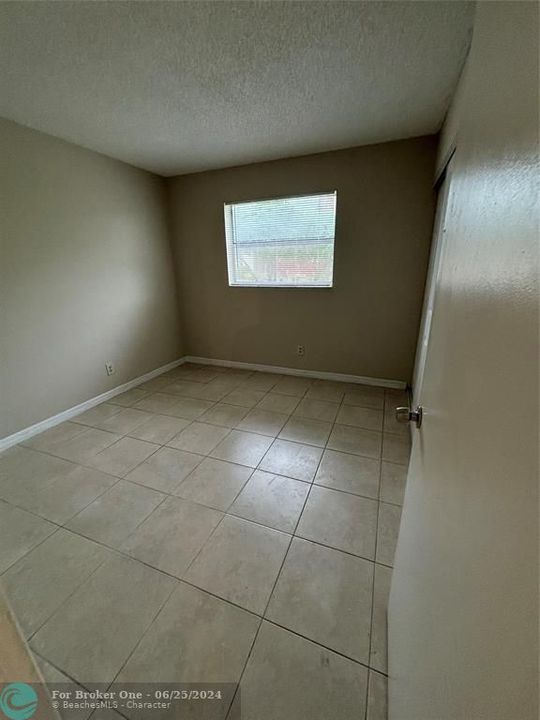 For Rent: $2,150 (2 beds, 2 baths, 808 Square Feet)