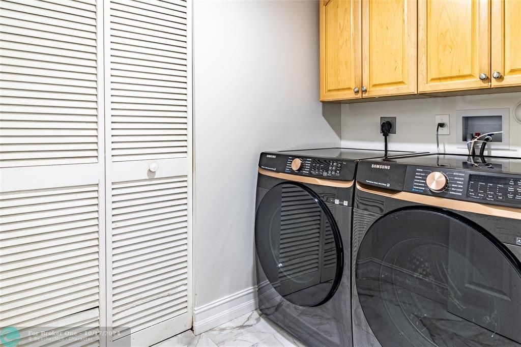 Active With Contract: $5,000 (4 beds, 2 baths, 2050 Square Feet)