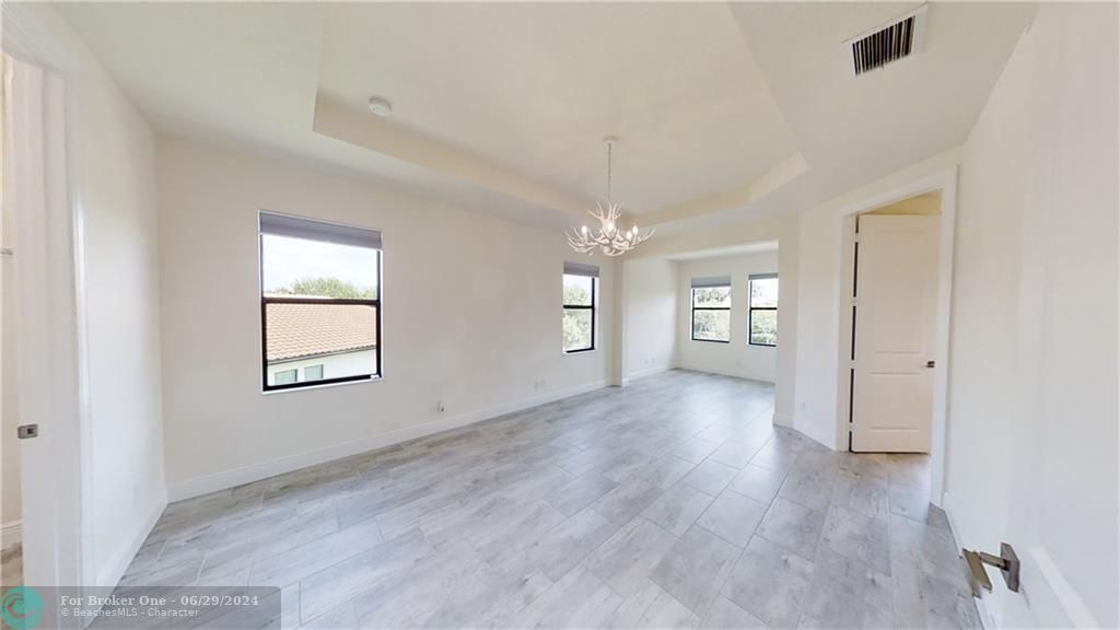 Active With Contract: $7,250 (4 beds, 3 baths, 3790 Square Feet)