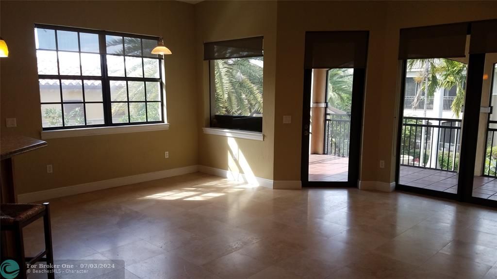 For Rent: $5,500 (3 beds, 2 baths, 2288 Square Feet)