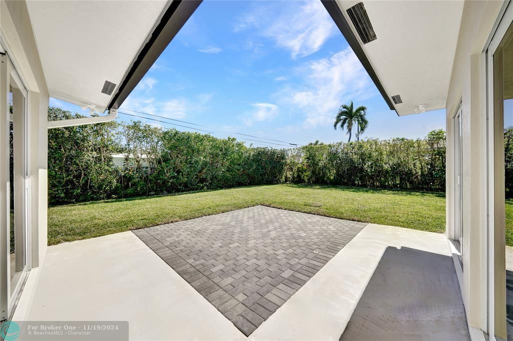 Recently Sold: $850,000 (3 beds, 2 baths, 1800 Square Feet)