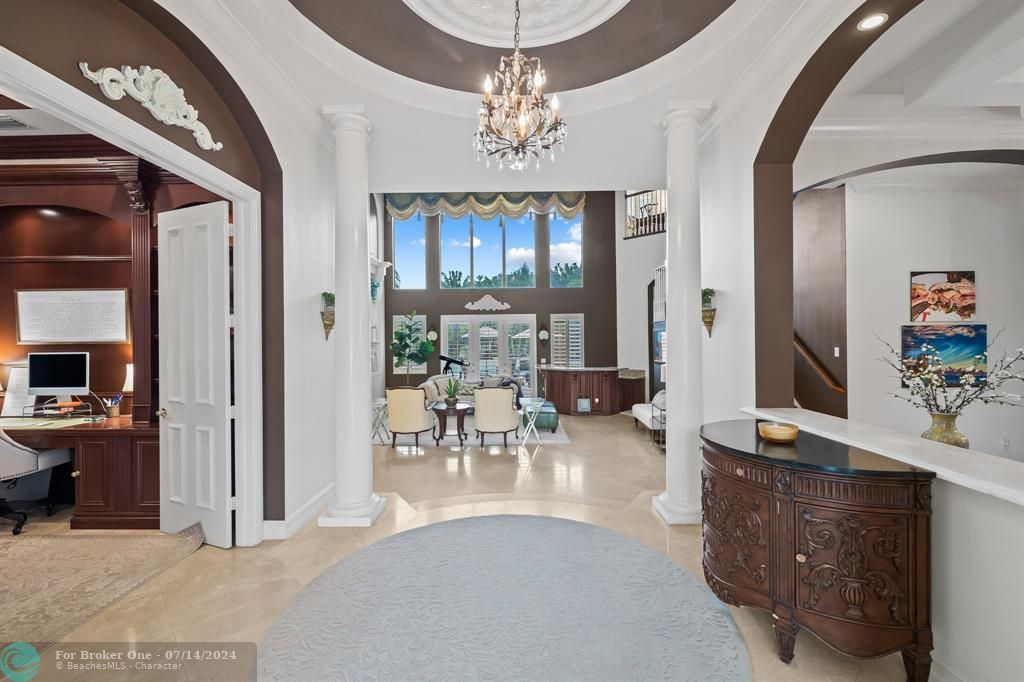 For Sale: $2,900,000 (6 beds, 7 baths, 6070 Square Feet)